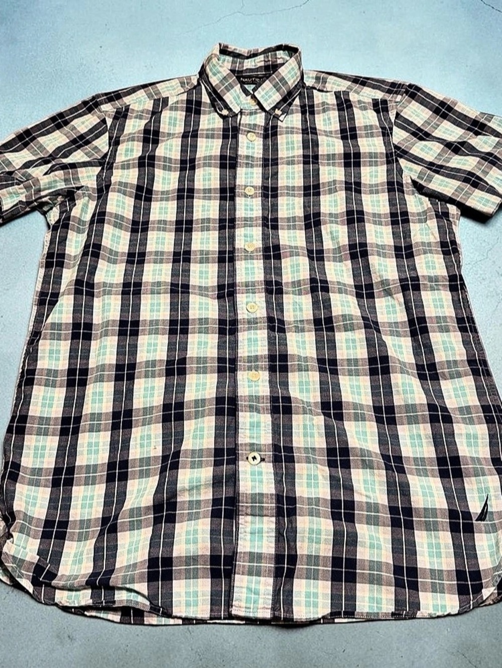 Nautica Men's Plaid Short Sleeve Shirt